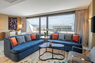 Hilton Geneva Hotel and Conference Centre - 9