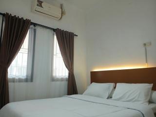Soekarno Hatta Airport Homestay - 8