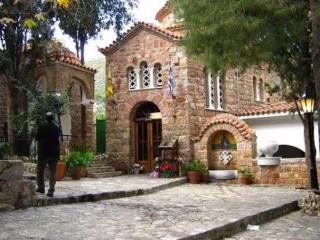 Sweet Green Home in Nea Makri - 6