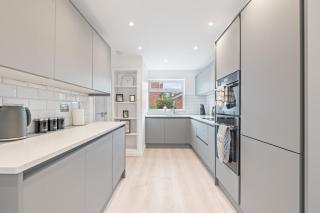 New! Sleeps 6-Free Parking-Long stays-Contractors - 4