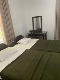 Cityscape Bungalow - 8