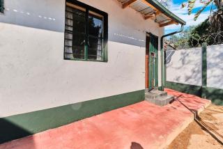 Private Garden Cottage with Kitchenette - 7