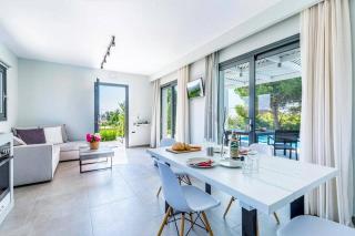 Villa La Mer by Villa Plus - 1