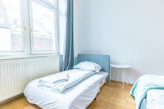 Stylish 1BR Apartment in Vienna, City Center - 9