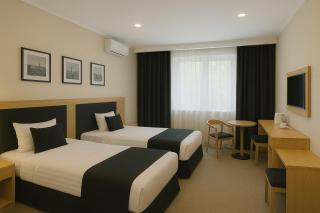 Level Deluxe Hotel - 8