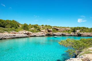 Naveta by Vintage Travel - 2