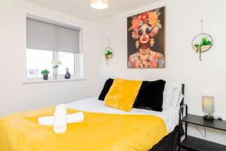 Bright Elms 1 Sleeps 7 Free Parking - 0