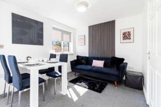 Bright Elms 1 Sleeps 7 Free Parking - 6