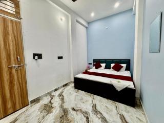 Hotel Radha Aradhya Sadan - 5