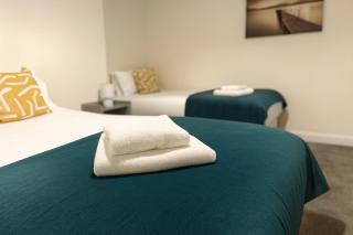 Bright 3BR Home 6 Guests ideal for Contractors - 1