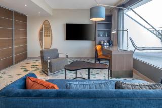 Hilton Geneva Hotel and Conference Centre - 8