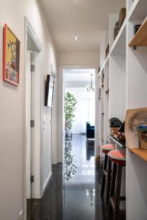 Spacious & Artistic Retro 2BD Apt with SAUNA - Atenas - 9