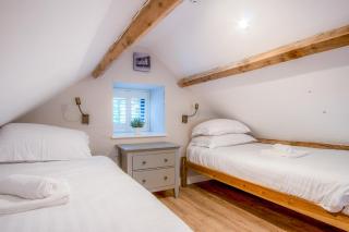 The Old Smithy - 2 Bedroom Cottage - Reynoldston - 1