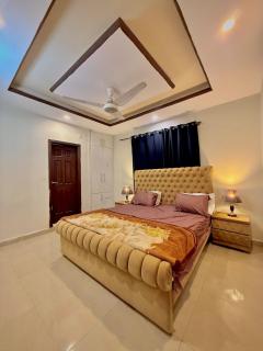 Family Friendly 3 BR Apartment - 7