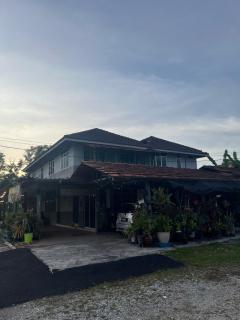 D'Huda Homestay - 0