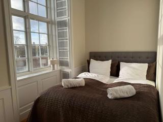 Modern Luxury 3BR Home near King's Garden - 1