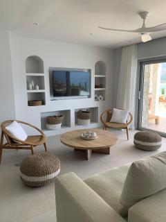 VILLA MULU Your Seafront Sanctuary Awaits - 1