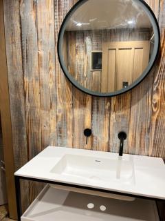 White River Retreats luxury lodges with Private Wood Fired Hot Tub - 9