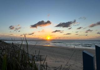 Plumeria Cottage Haven by the Beach 25mins from Sydney CBD - 0