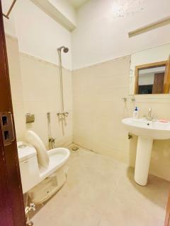 2Bedroom Apartment with lounge - 5