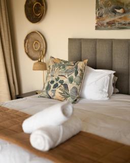 Zambezi Dusk River Facing-all inclusive-Luxury Accommodation - 6