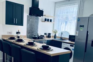 Sterling House - by EazyStays - 9