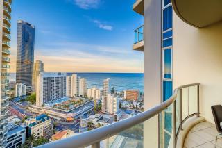 Level 27 Skyline Ocean Escape 2BR Apt - 0