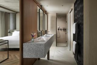 NH Collection Frankfurt Spin Tower - 9