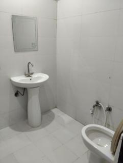 Shri Ram Janam Hotel & Homestay 300 Meter from Ram Mandir - 2