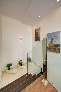 Luxury 3BR Seafront Duplex with Pool, Jacuzzi & Views by 360 Estates - 2