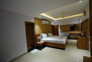 Hotel SVM PALACE KOTI - 5