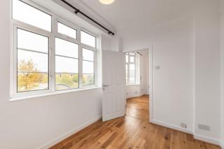 2 Bedrooms Apartment Close to Central London - 8