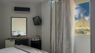 pyramids tower view inn - 8