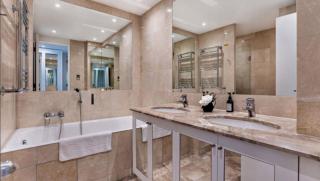 Canary Wharf Riverview apartment - 6