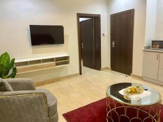 Greywood Hotel and Apartments - 2