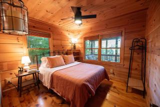 Secluded 4WD Getaway with Mountain Views and Hot Tub - 5