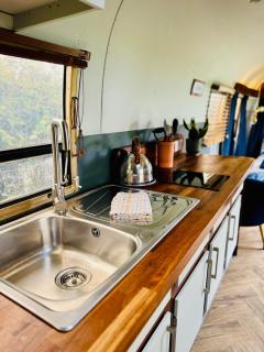 WildView Cosy Glamping with Outdoor Bath and stunning scenery - 8