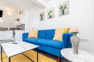 Elms 5 in Perfect Hue Sleeps 7 Free Parking - 2