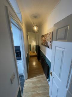 Croydon 1 bedroom Apartment - 8