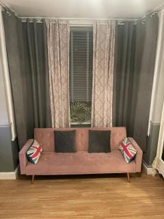 Croydon 1 bedroom Apartment - 4