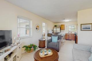 Lemon Bay Retreat - 7