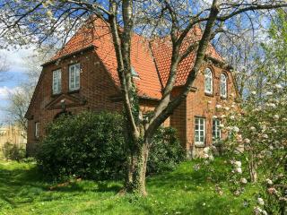 Stylish Apartment In A Historic Country House - 8