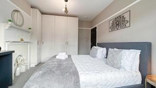 Disc Monthly Rate - New Malden 3BDR House with Garden & FREE Parking near Raynes Park, Kingston upon Thames, Wimbledon - 5
