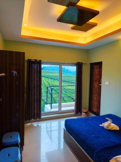 Rose Garden Enclave for Families & Executives - 6