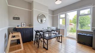 Disc Monthly Rate - New Malden 3BDR House with Garden & FREE Parking near Raynes Park, Kingston upon Thames, Wimbledon - 8