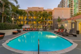 Chic Marina 1 Bedroom - Pool - Hot Tub - Gym - Sauna - 4