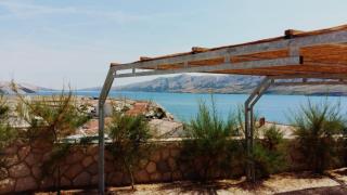 Ferienhaus mit Terrasse und Pool, strandnah und ruhig gelegen in der Nähe von Novalja - 2