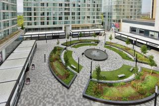 Executive apartment in central Milton Keynes - 6