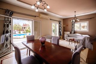 Rahes Villa with private swimming pool - 9