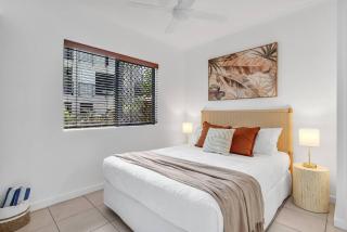 Laguna Escape - Swim-Out Retreat by Trinity Beach - 7